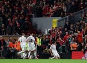 爱游戏登录入口-曼联客场不敌对手，遭遇连败