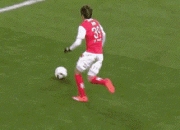 爱游戏官网-里昂队在关键时刻抢得一场胜利