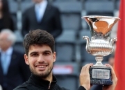 爱游戏在线-阿尔勒-胜出比赛展现强大实力