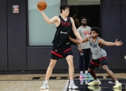 爱游戏官方入口-开拓者队遭遇挑战，惨败对手压制