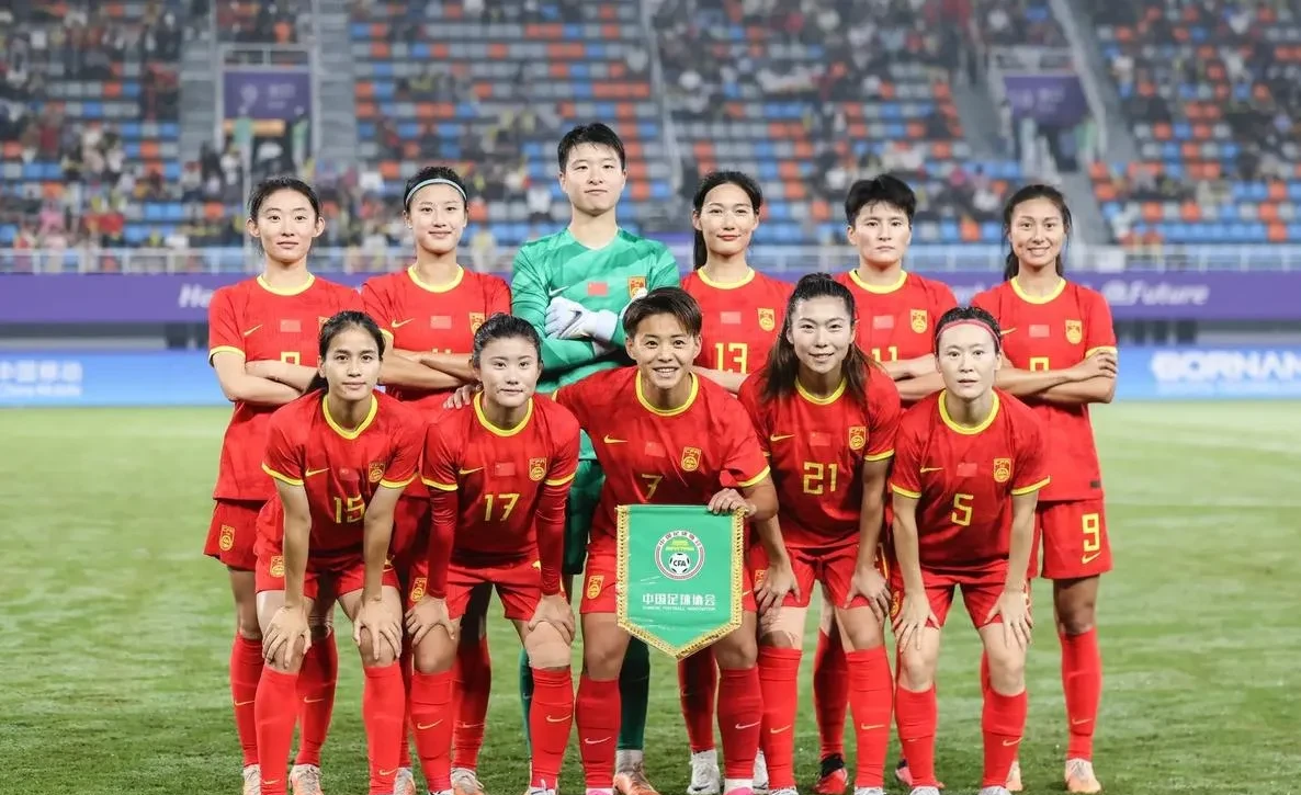 爱游戏中国官网-包含中国女足崇尚团队合作，赢得殊荣的词条