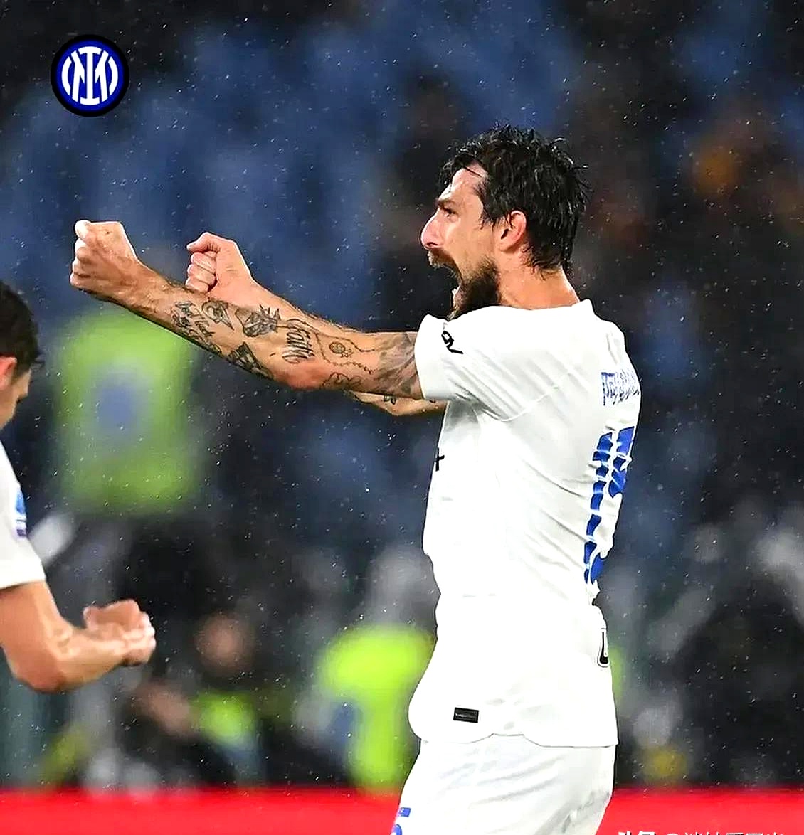 关于欧冠比赛热度不减，球迷乐此不疲的信息