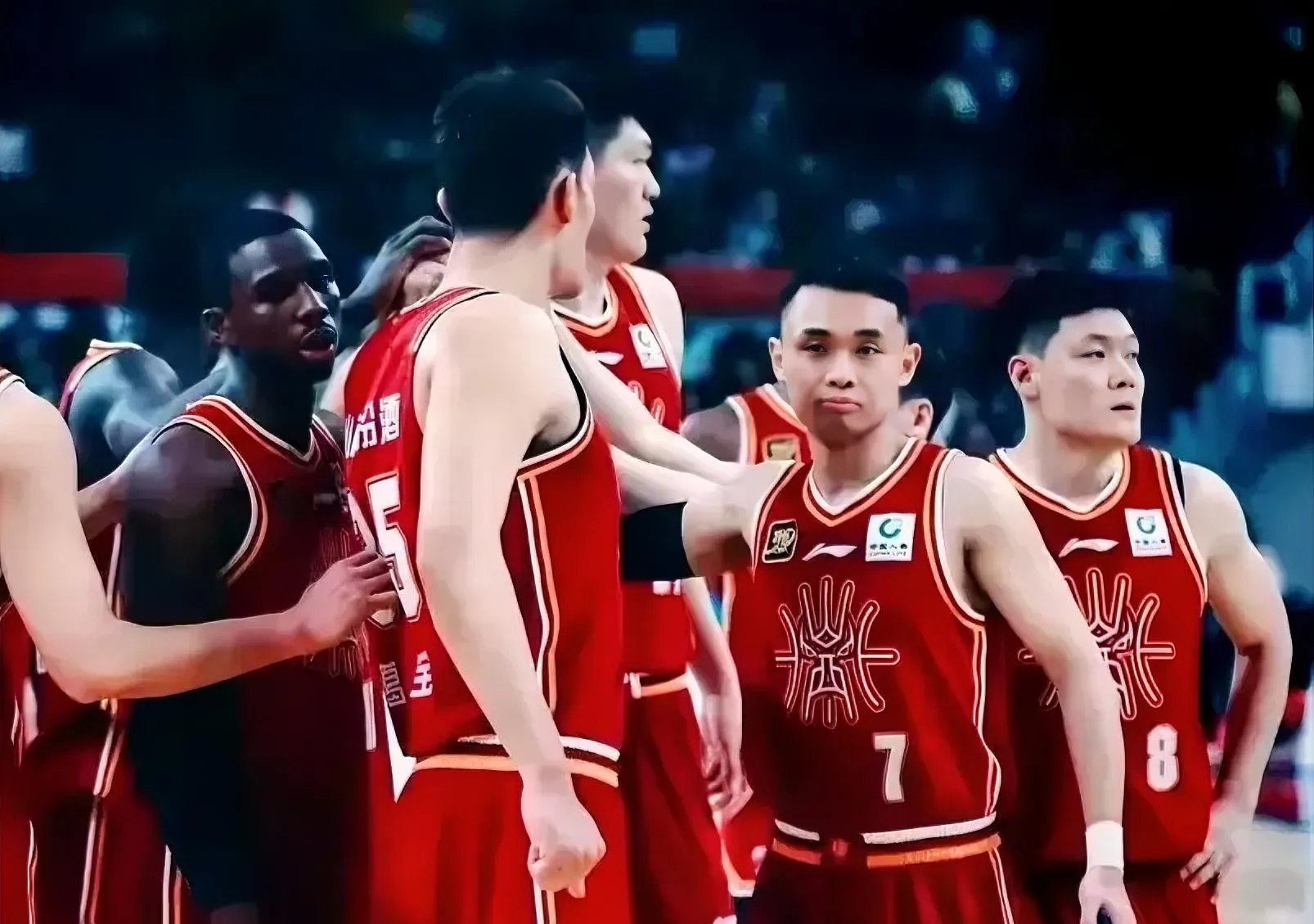 湖北男篮坚守主场：迎战山西队争夺胜利