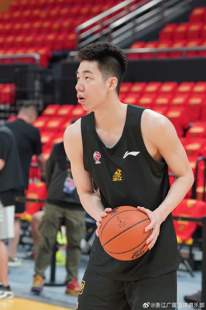 浙江男篮逆袭山西队，实现反弹