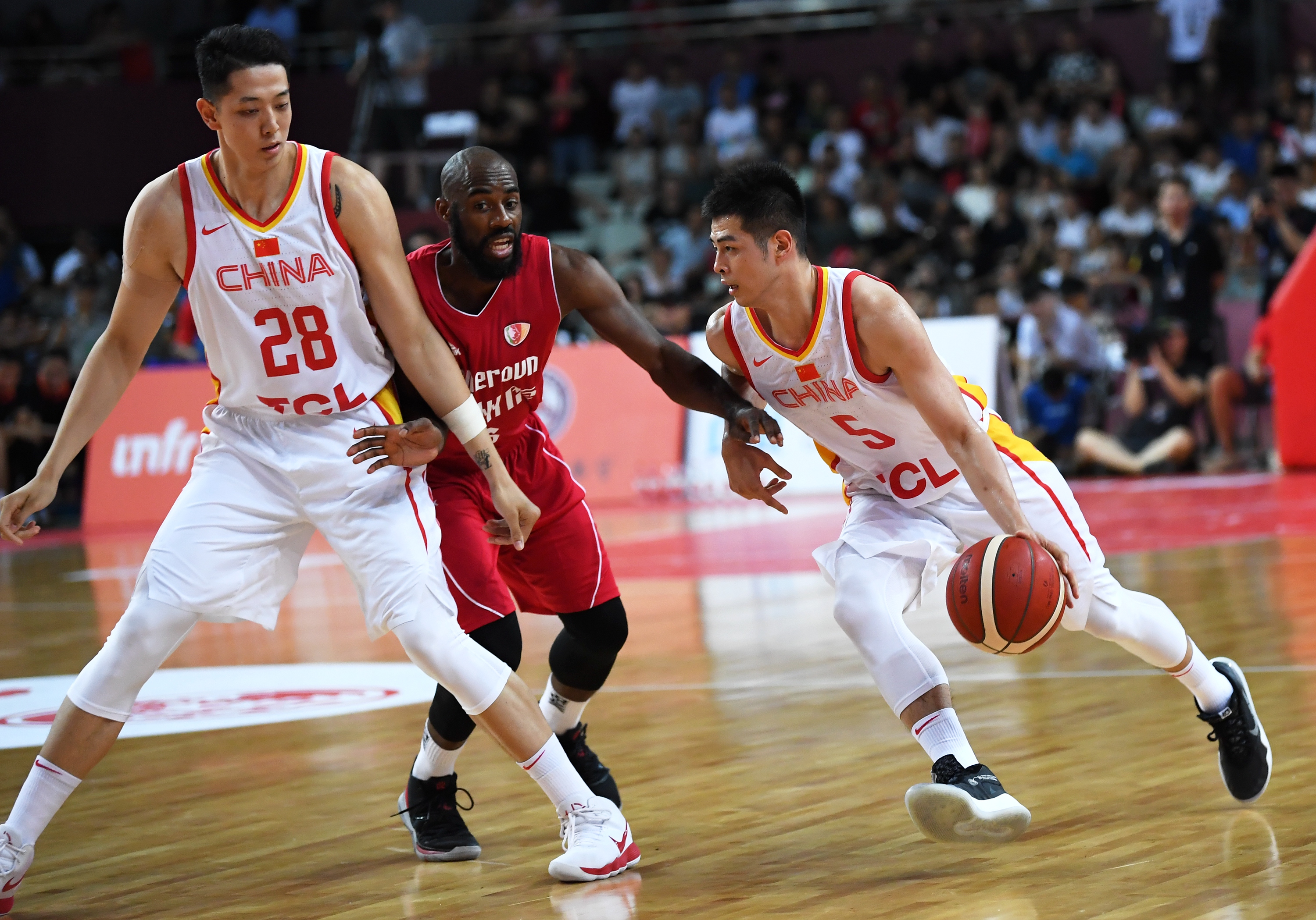 关于黑山篮球赛：冠军归属呼声高涨的信息