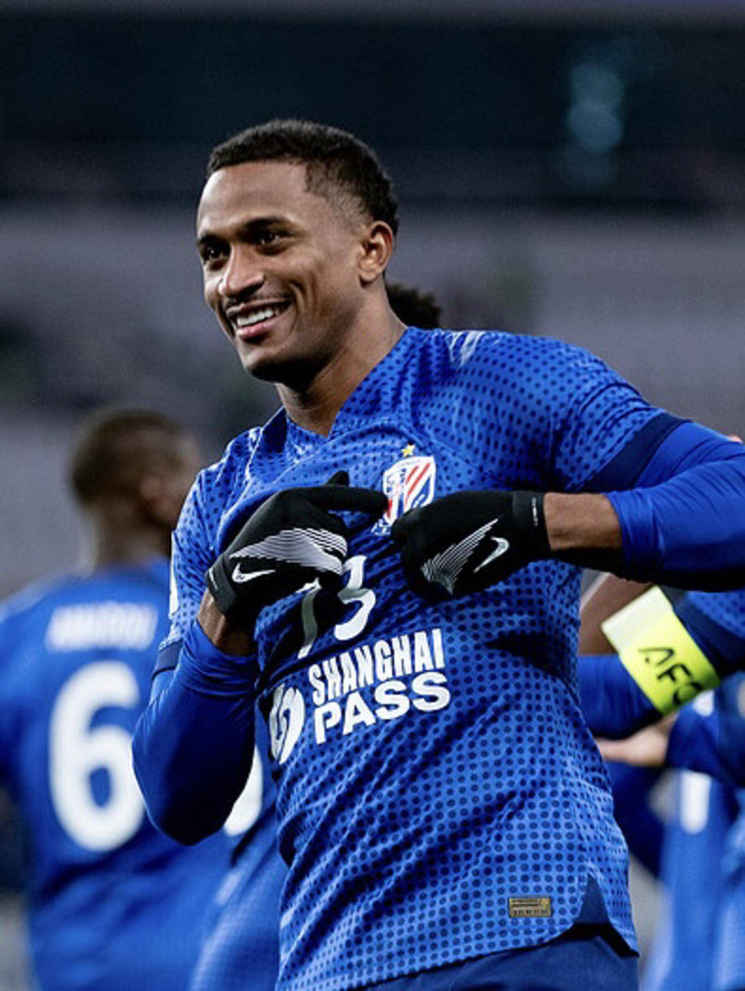 申花中场大将因伤缺席比赛，或将影响球队状态的简单介绍