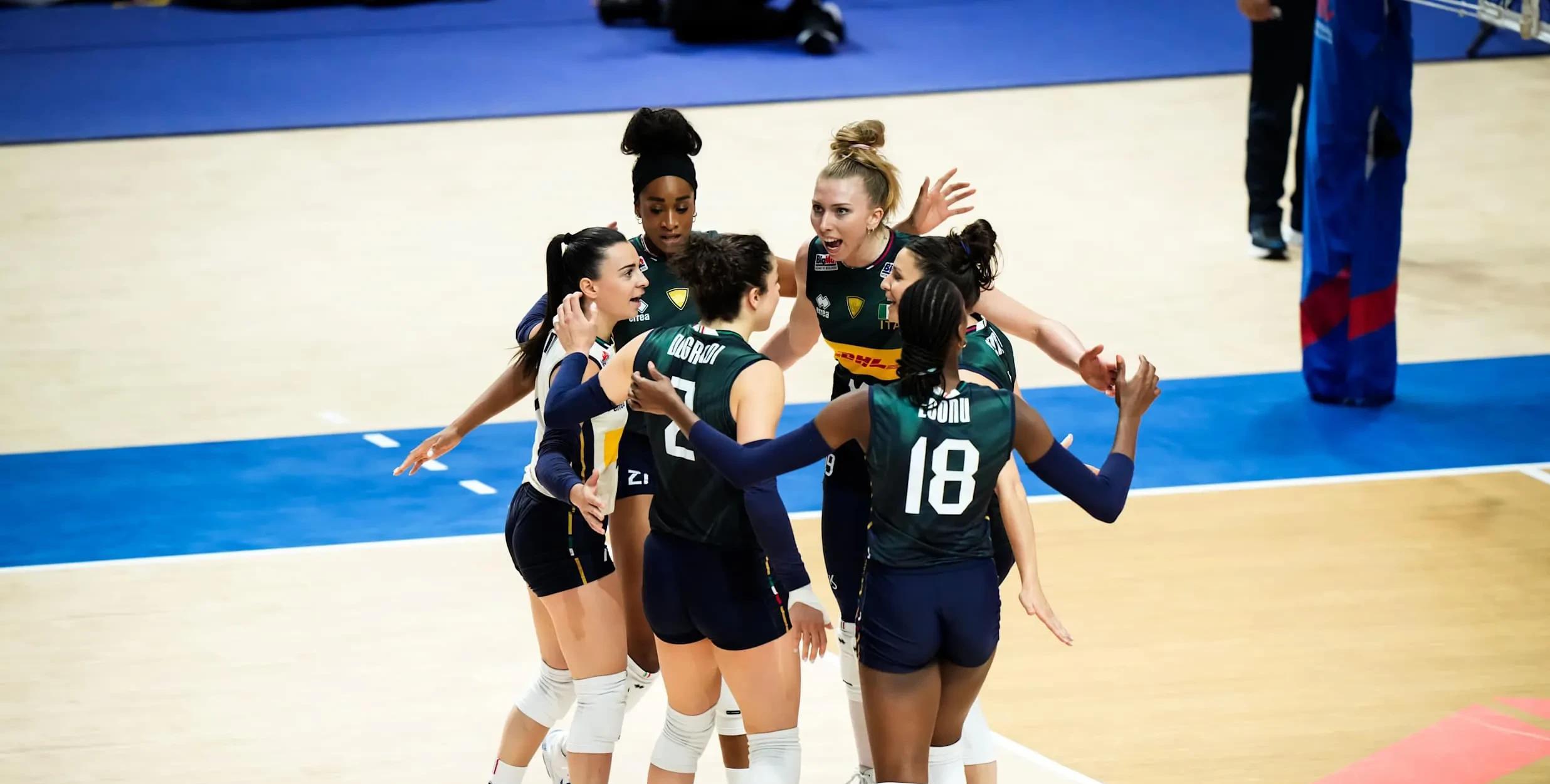 意大利排球队合力作战,晋级四强的简单介绍 意大利排球队合力作战,晋级四强的简单介绍