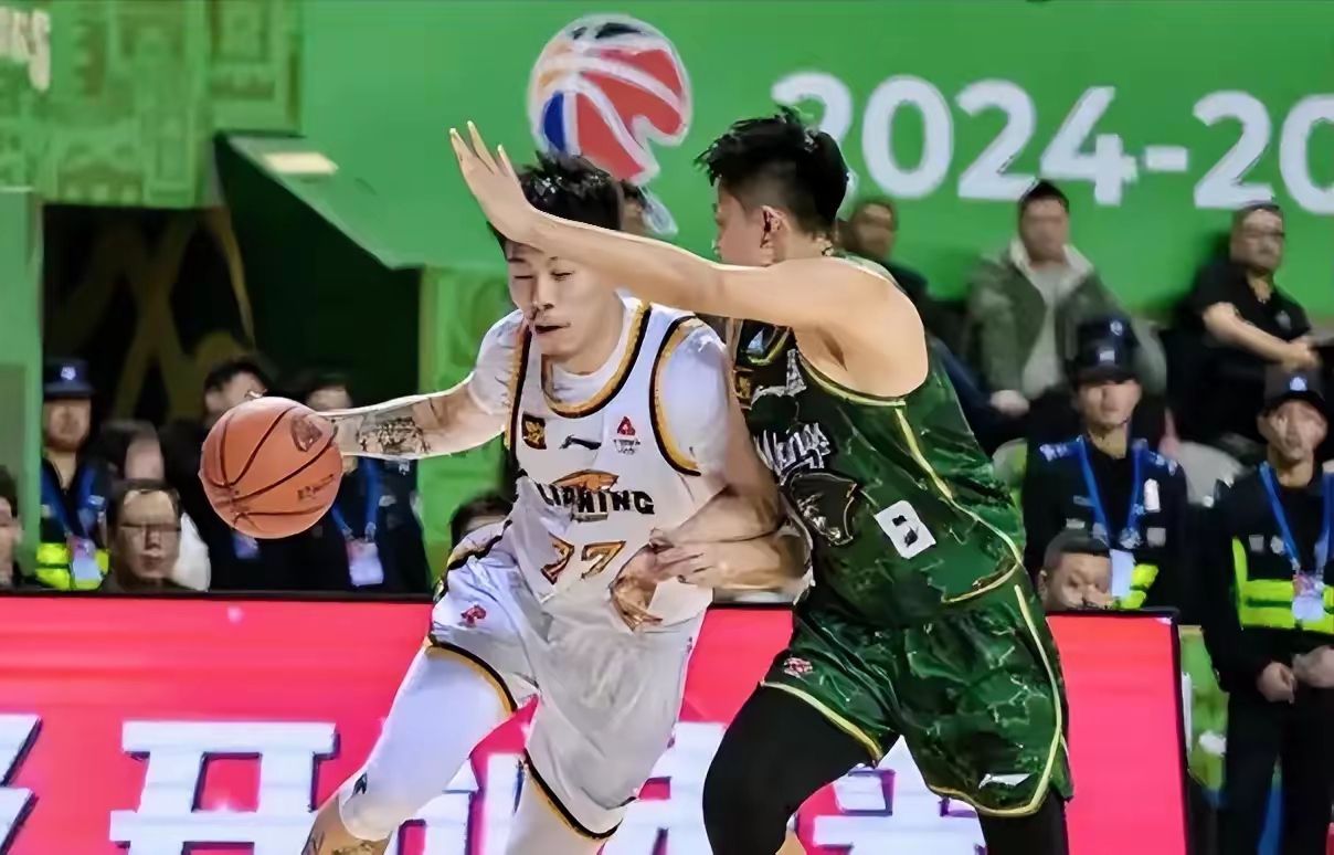 石家庄男篮惜败沈阳队,表现有所欠缺 石家庄男篮惜败沈阳队,表现有所欠缺