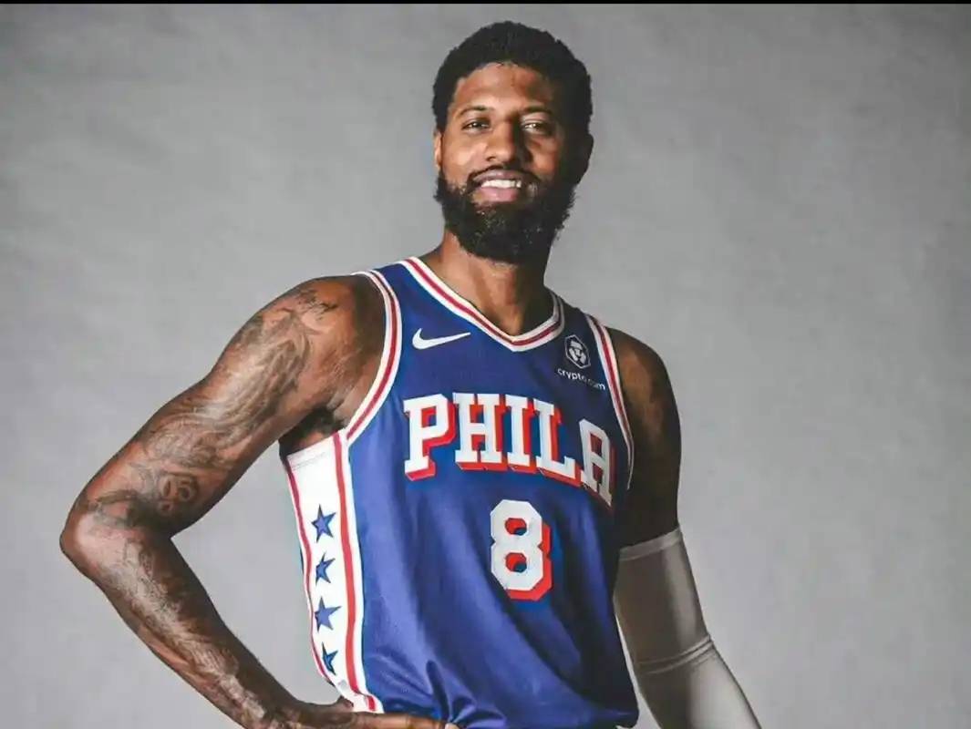 包含快船队核心球员保罗-乔治将休战至季后赛的词条