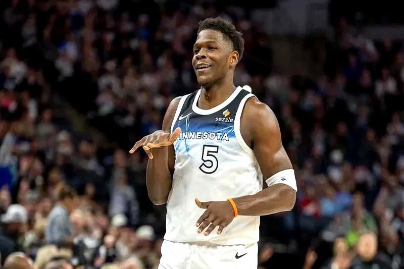 包含骑士队老将表现稳定，球队追逐季后赛的词条