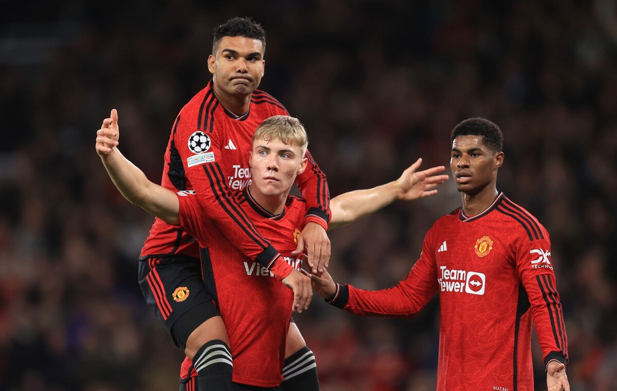 曼联客场不敌对手，遭遇连败