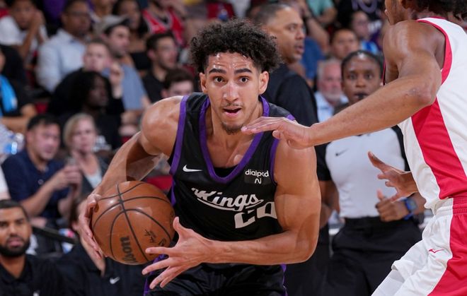 包含国王新秀飙分六次得分超，刷新个人高分的词条